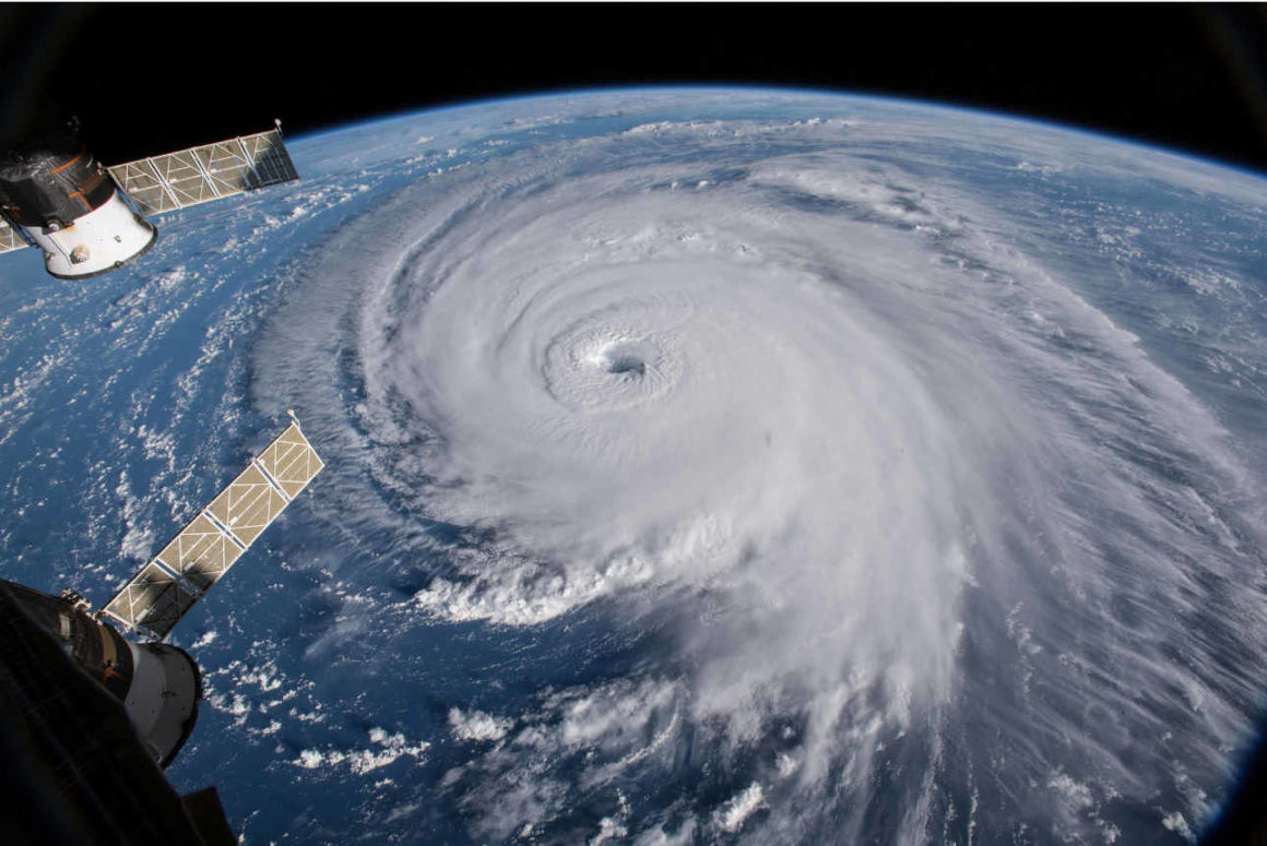 Tropischer Wirbelsturm - fotografiert aus der Raumstation